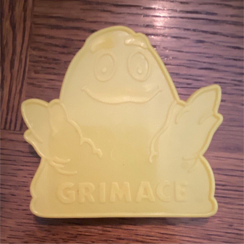 McDonald's Grimace Reversible Cookie Cutter Yellow Plastic VINTAGE 1980'S